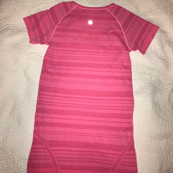 Lululemon top - Picture 2 of 2